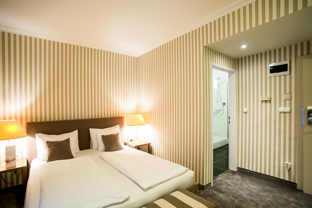 Image #12 - Hotel Ambra - Budapest