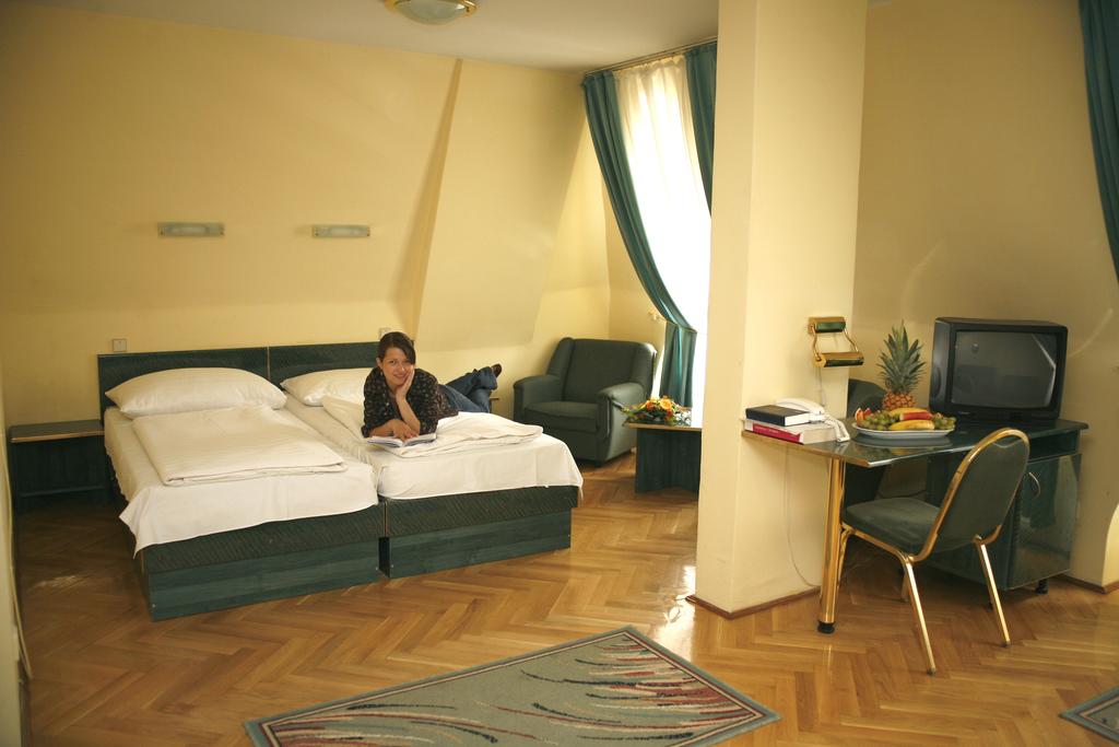 Image #4 - Hotel Bara - Budapest
