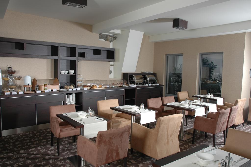 Image #2 - Buda Castle Hotel - Budapest